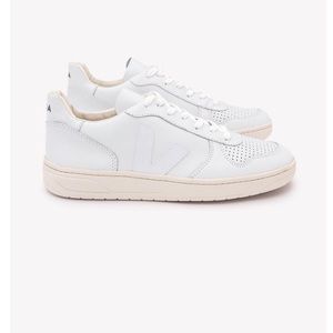 Veja v-10 White Sneakers